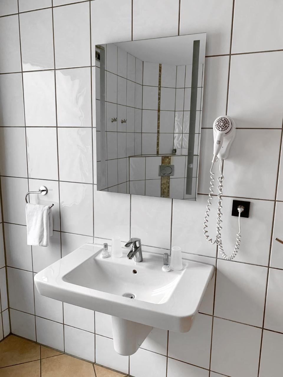 Hotel Akazienhof Duisburg Dış mekan fotoğraf